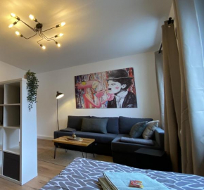CHARLIE , Solingen Mitte, Ferien/Messe Wohnung für bis zu 5 Personen